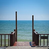 Relo' The Urban Escape