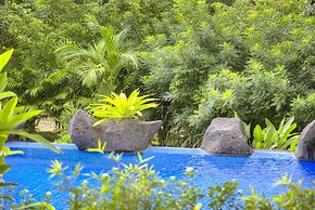 Pumilio Mountain & Ocean Hotel