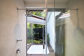 Pumilio Mountain & Ocean Hotel