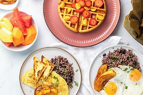 Pumilio Mountain & Ocean Hotel