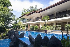 Pumilio Mountain & Ocean Hotel