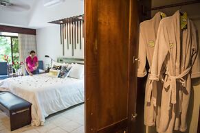 Pumilio Mountain & Ocean Hotel