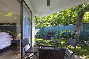 Pumilio Mountain & Ocean Hotel