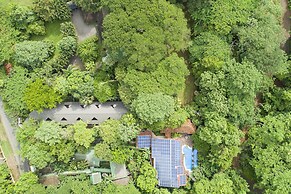 Pumilio Mountain & Ocean Hotel