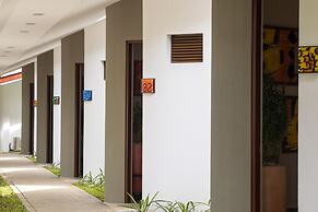 Pumilio Mountain & Ocean Hotel