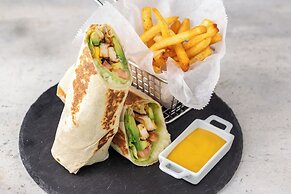 Pumilio Mountain & Ocean Hotel