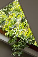 Pumilio Mountain & Ocean Hotel