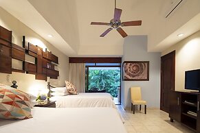 Pumilio Mountain & Ocean Hotel