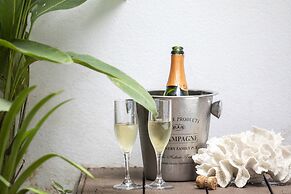 Pumilio Mountain & Ocean Hotel