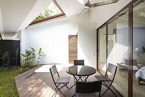 Pumilio Mountain & Ocean Hotel