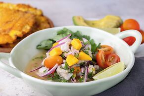 Pumilio Mountain & Ocean Hotel