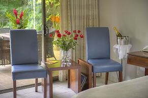 Pumilio Mountain & Ocean Hotel