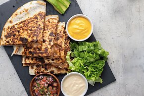 Pumilio Mountain & Ocean Hotel