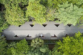 Pumilio Mountain & Ocean Hotel