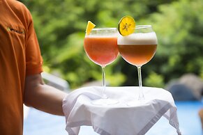 Pumilio Mountain & Ocean Hotel