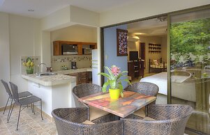 Pumilio Mountain & Ocean Hotel