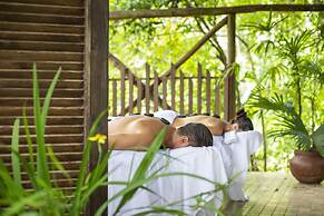 Pumilio Mountain & Ocean Hotel