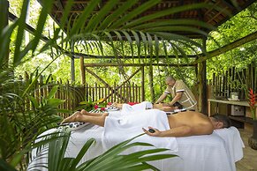 Pumilio Mountain & Ocean Hotel