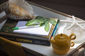 Pumilio Mountain & Ocean Hotel