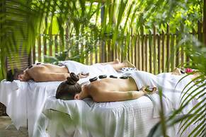 Pumilio Mountain & Ocean Hotel