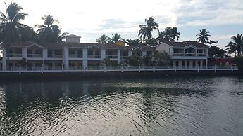 Hotel Riverside