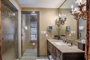 The Bohemian Hotel Savannah Riverfront, Autograph Collection