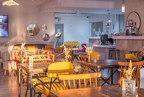 Hotel Kyriad Lyon Est - Bron Eurexpo Le Cottage