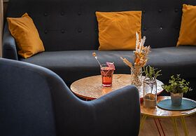 Hotel Kyriad Lyon Est - Bron Eurexpo Le Cottage