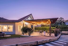 Hotel Kyriad Lyon Est - Bron Eurexpo Le Cottage