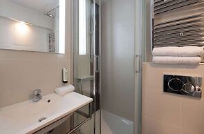 Hotel Kyriad Lyon Est - Bron Eurexpo Le Cottage