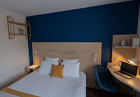 Hotel Kyriad Lyon Est - Bron Eurexpo Le Cottage