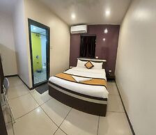 Hotel Sunshine Airport