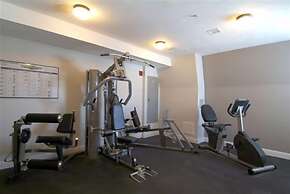 Crescent Suites Hotel