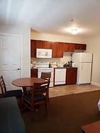 Crescent Suites Hotel