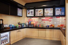 Aloft Leawood-Overland Park