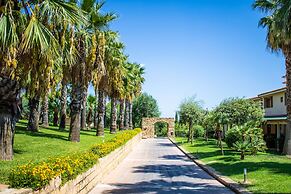 TH Le Castella - Baia degli Dei Village