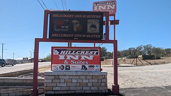 Hillcrest Inn & Suites