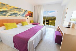 Moon Dreams Coral Beach