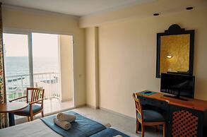 Moon Dreams Coral Beach