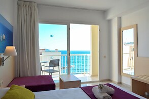 Moon Dreams Coral Beach