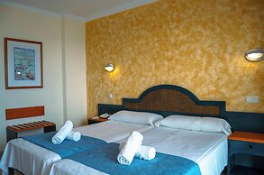 Moon Dreams Coral Beach