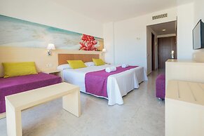 Moon Dreams Coral Beach