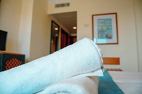 Moon Dreams Coral Beach