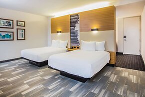 La Quinta Inn & Suites by Wyndham Winchester