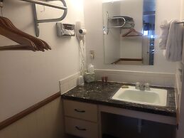 Brynwood on the River