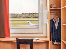 Hotel ibis Friedrichshafen Airport Messe