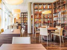 Hotel ibis Friedrichshafen Airport Messe