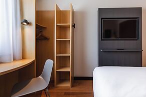 Hotel ibis Friedrichshafen Airport Messe