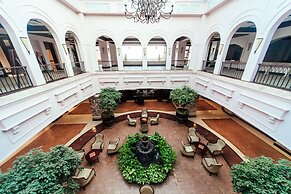 Lake Victoria Serena Golf Resort & Spa