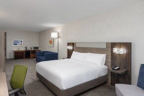 Holiday Inn Express & Suites Sacramento NE Cal Expo by IHG